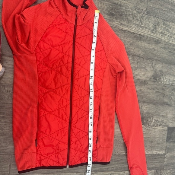 Athleta Insulated Flurry PrimaLoft Jacket Red Size S #383707 T0403 light weight - Picture 8 of 14